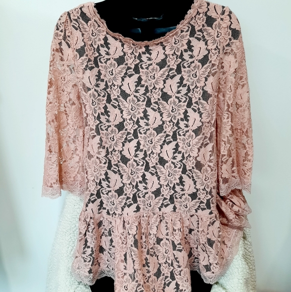 Free People Lace Blush 3/4 Sleeve Hi-Lo Hem Blouse - Picture 11 of 17